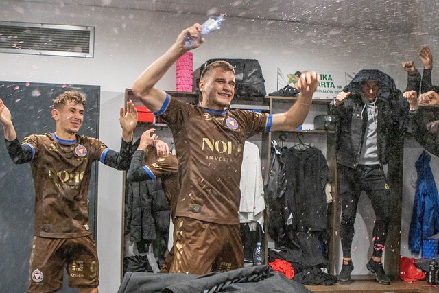 了他个人的 了他个人的